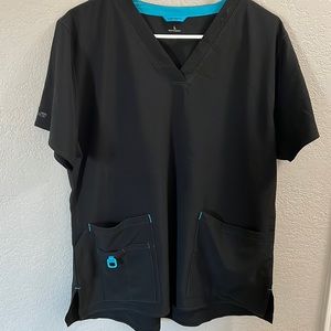 Carhartt scrub top